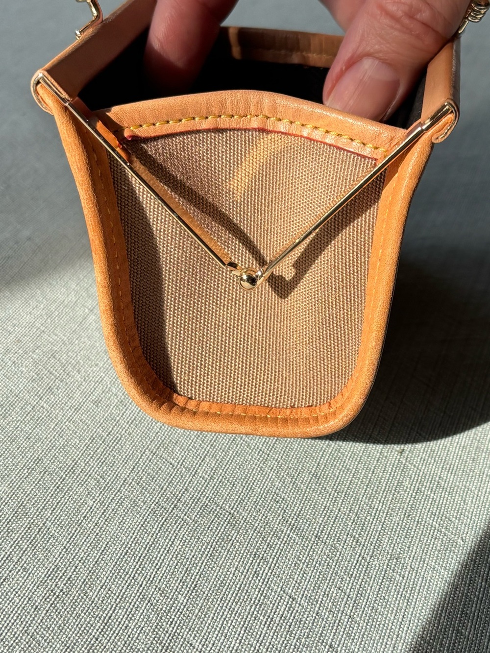 Vintage Dooney & Bourke Tan Vachetta Leather Trim Canvas Kiss-Lock Coin Purse - Picture 6 of 11